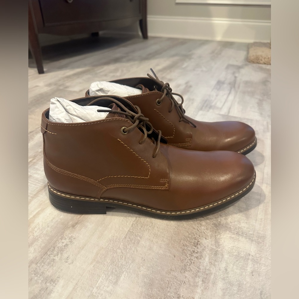 Rockport Men's Brown Leather Chukka Boots